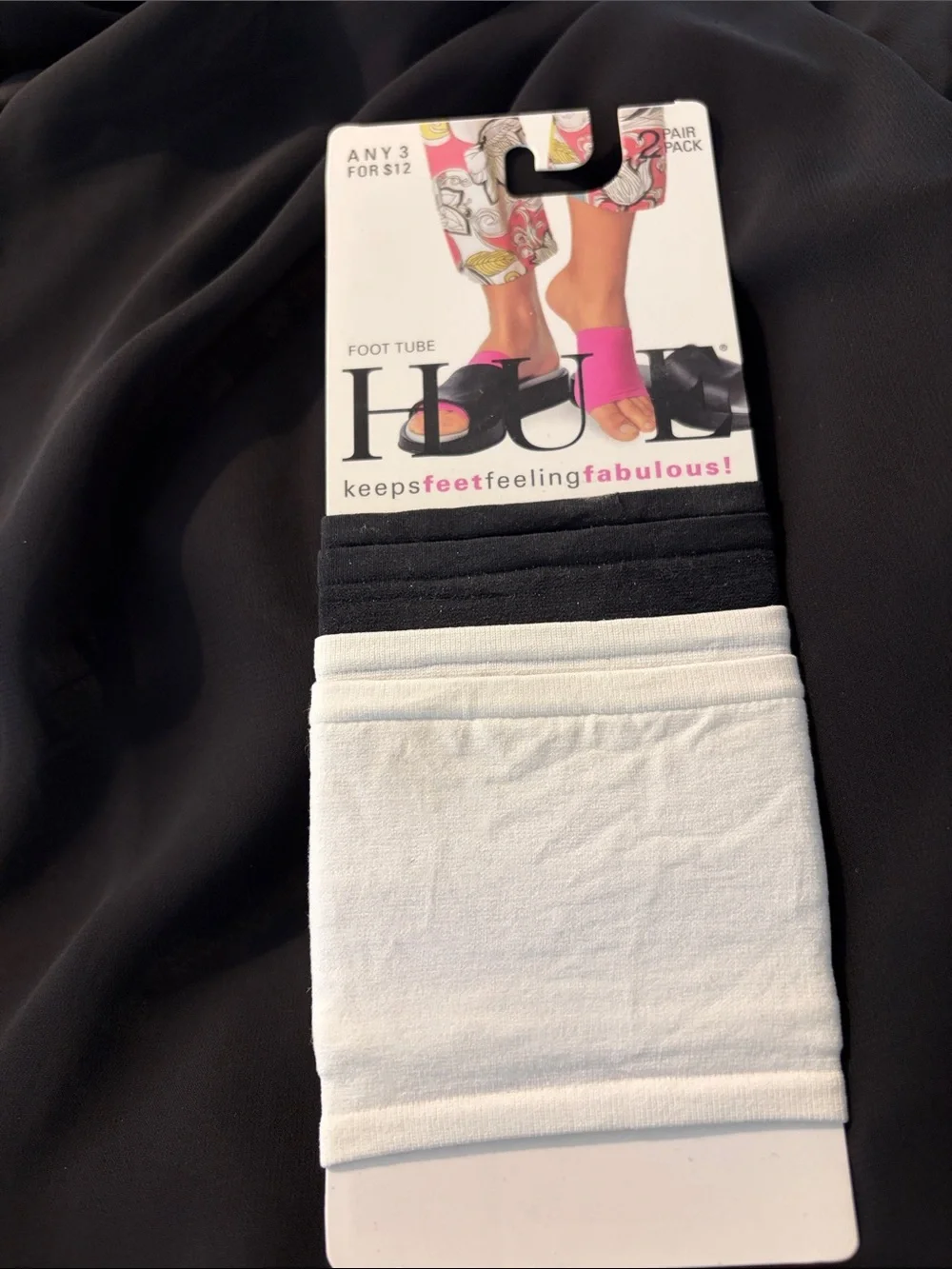 HUE Women’s Foot Tube Athletic Socks - Black & White - 2 Pack - Picture 1 of 1